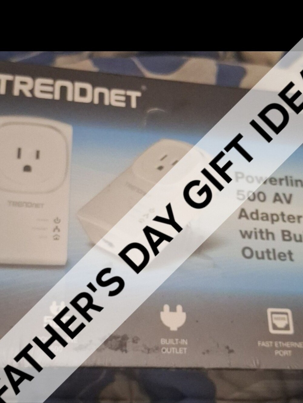 TRENDnet White Powerline Adapter with Built-In Outlet Illustration